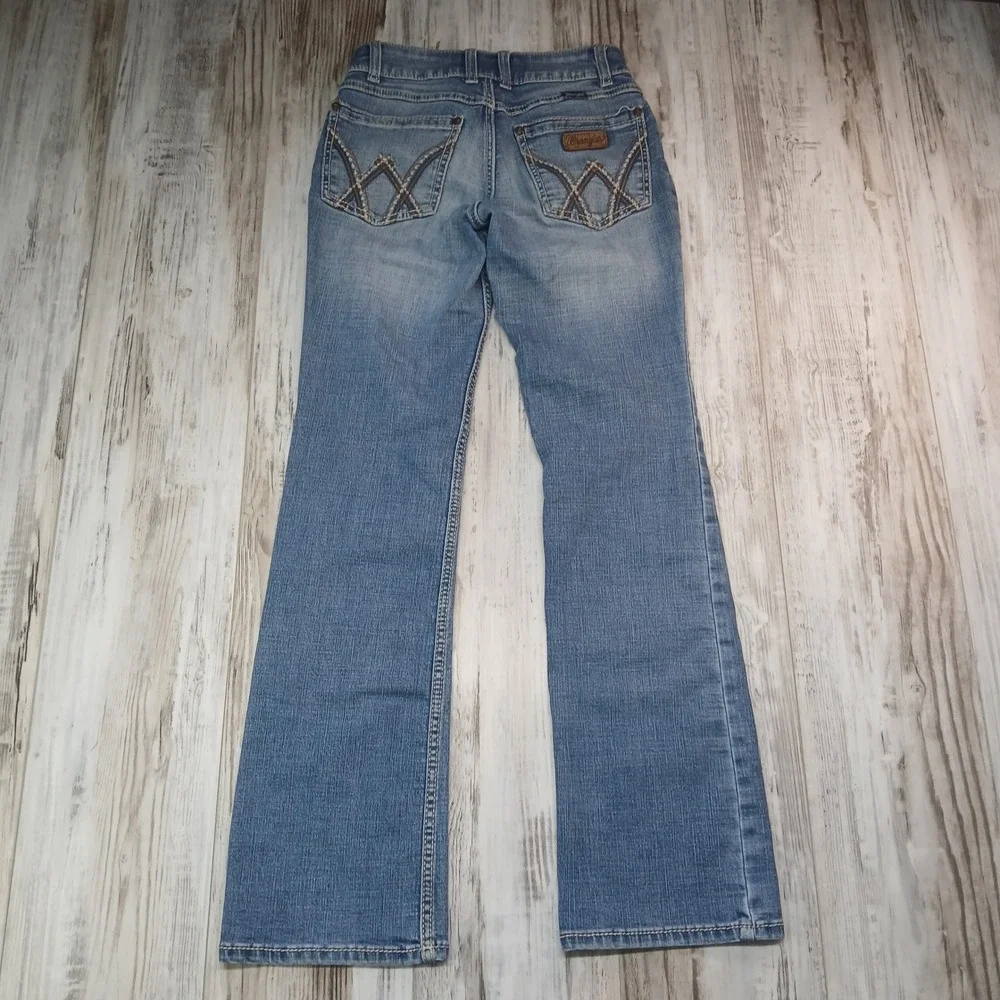 Wrangler Women's Light Wash Bootcut Jeans